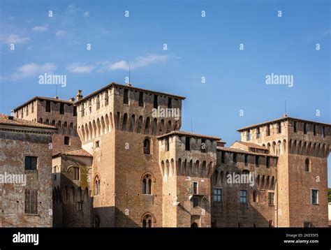  Der Castello di San Giorgio: Eine Festung mit Panoramablick und historischem Charme!