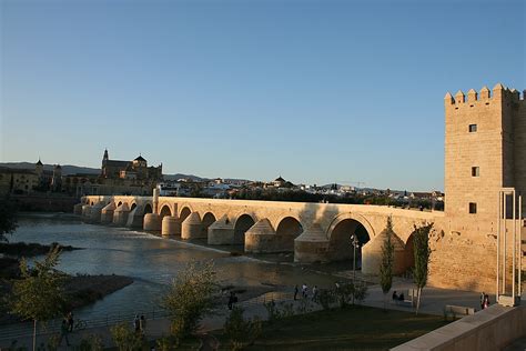 Der Torre de la Calahorra! Ein historischer Wachturm mit Panoramablick über Zamora.